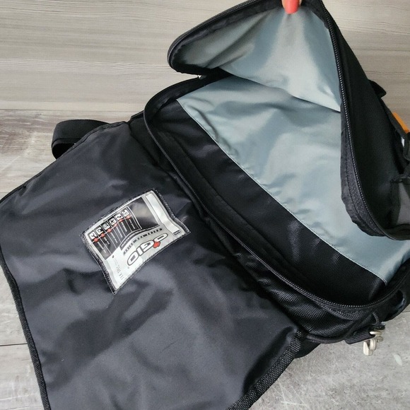 OGIO Tek Spec 03506 Briefcase Messenger Bag Laptop Padded Bottom Black Strap - Picture 10 of 16
